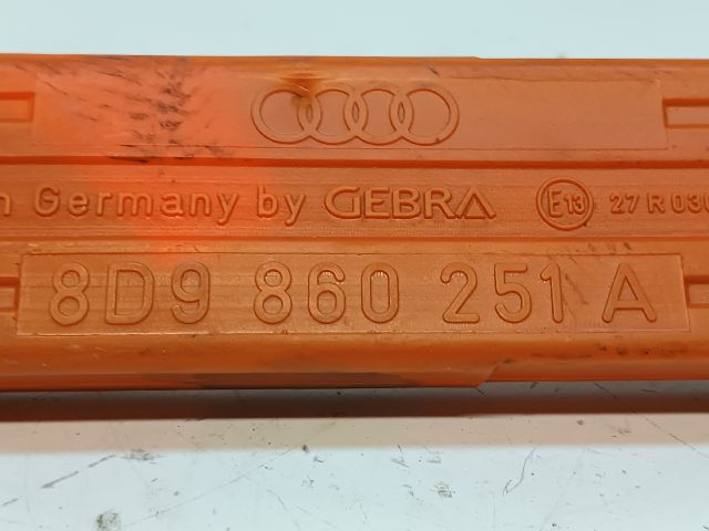 bontott AUDI A4 B7 Elakadásjelző Háromszög