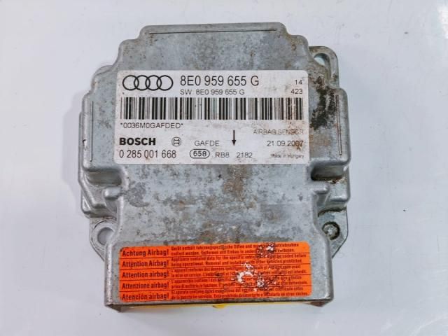 bontott AUDI A4 B7 Elektronika (Magában)