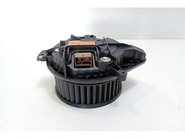 bontott AUDI A4 B7 Előtét Ellenállás Fűtőmotor