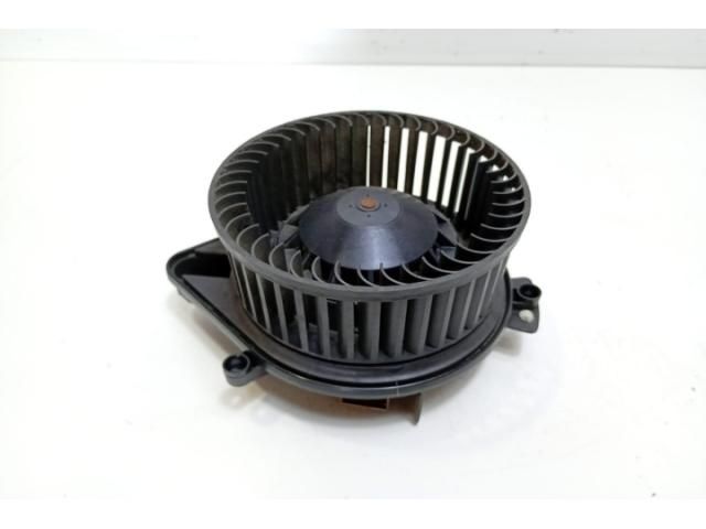 bontott AUDI A4 B7 Előtét Ellenállás Fűtőmotor