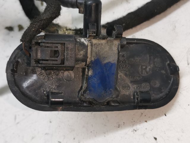 bontott AUDI A4 B7 Első Ablakmosó Fúvóka