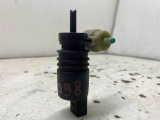 bontott AUDI A4 B7 Első Ablakmosó Szivattyú