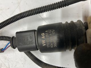 bontott AUDI A4 B7 Első Ablakmosó Szivattyú