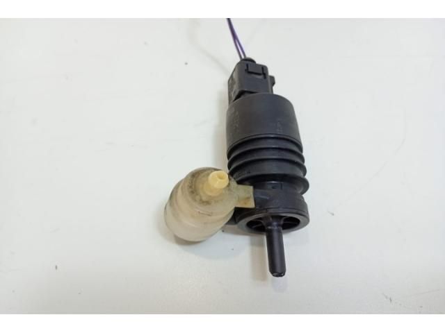 bontott AUDI A4 B7 Első Ablakmosó Szivattyú