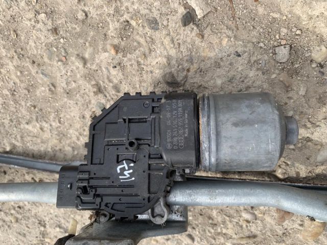 bontott AUDI A4 B7 Első Ablaktörlő Motor
