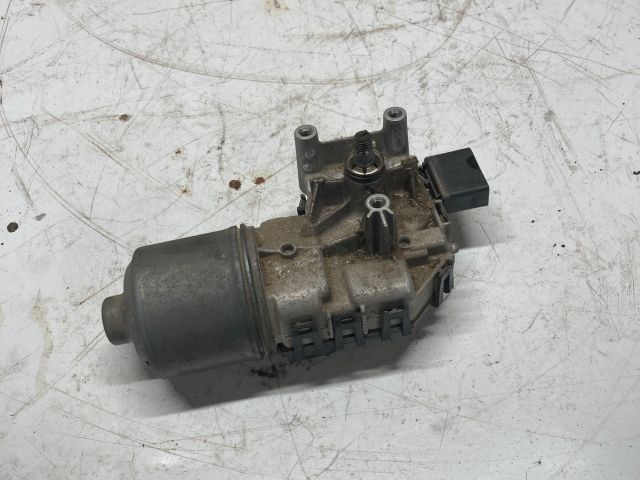 bontott AUDI A4 B7 Első Ablaktörlő Motor