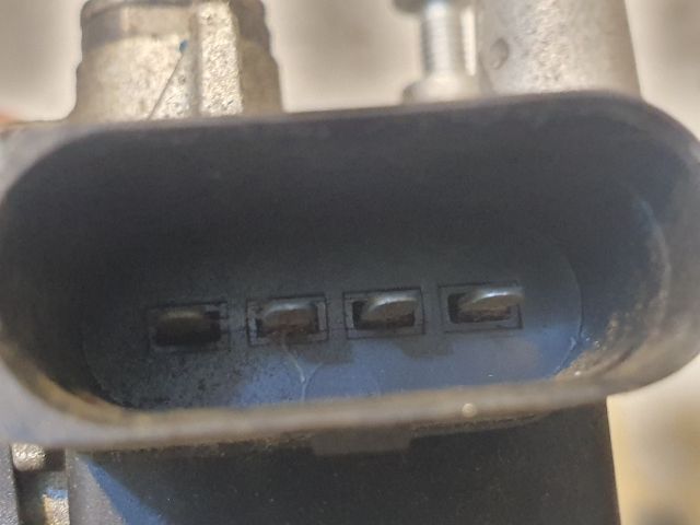 bontott AUDI A4 B7 Első Ablaktörlő Motor