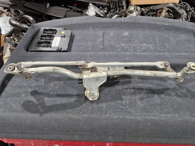 bontott AUDI A4 B7 Első Ablaktörlő Szerkezet Motorral