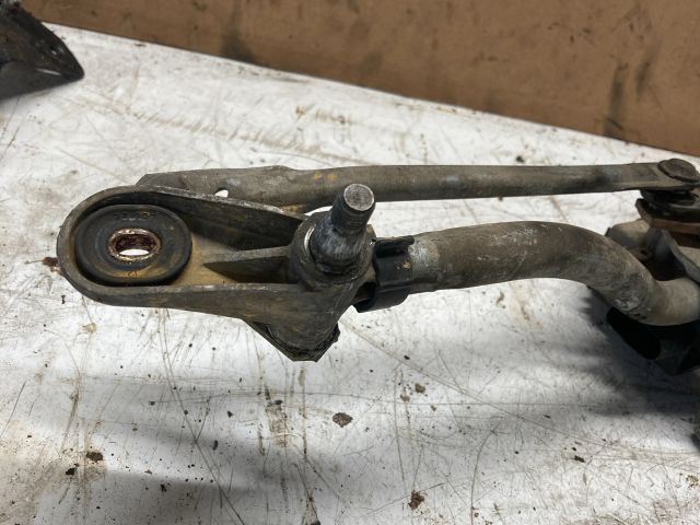 bontott AUDI A4 B7 Első Ablaktörlő Szerkezet Motorral