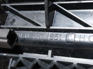 bontott AUDI A4 B7 Első Hamutartó