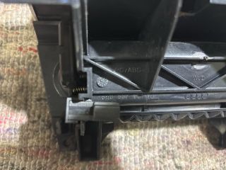 bontott AUDI A4 B7 Első Hamutartó