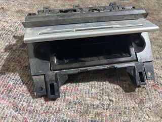 bontott AUDI A4 B7 Első Hamutartó