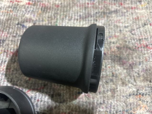 bontott AUDI A4 B7 Első Hamutartó