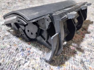 bontott AUDI A4 B7 Első Hamutartó