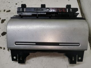 bontott AUDI A4 B7 Első Hamutartó