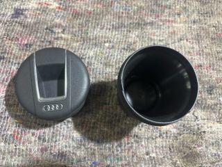 bontott AUDI A4 B7 Első Hamutartó