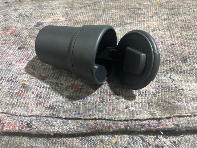 bontott AUDI A4 B7 Első Hamutartó