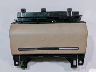 bontott AUDI A4 B7 Első Hamutartó