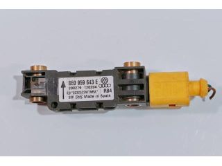 bontott AUDI A4 B7 Első Középső Ütközés Érzékelő (Homlokfalon)