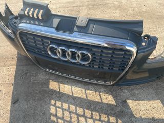 bontott AUDI A4 B7 Első Lökhárító (Részeivel)
