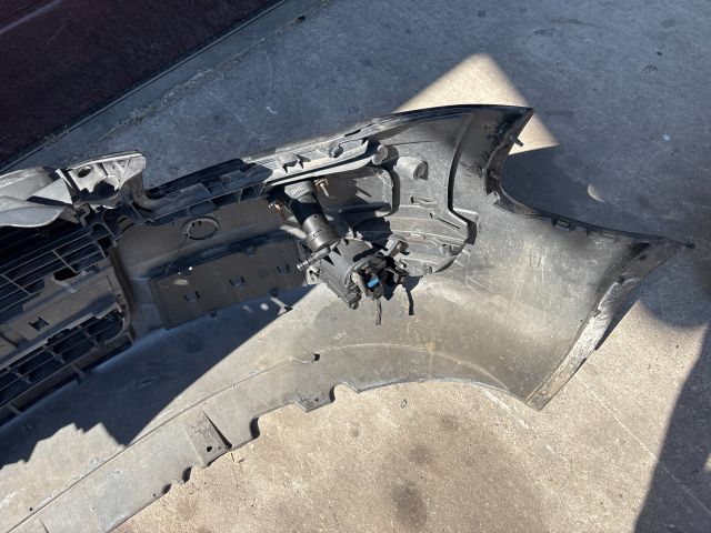 bontott AUDI A4 B7 Első Lökhárító (Részeivel)