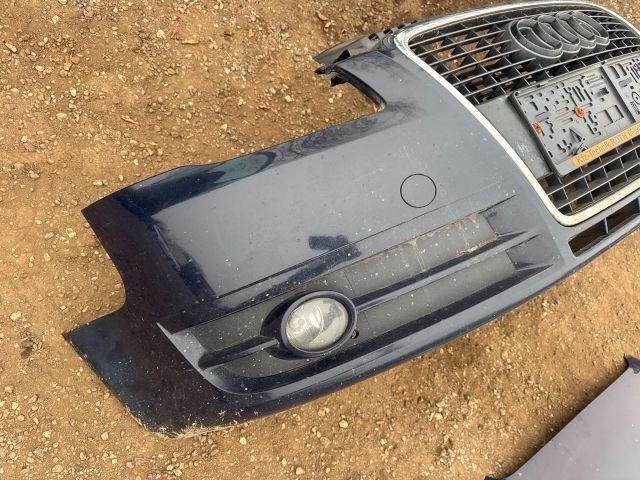 bontott AUDI A4 B7 Első Lökhárító (Részeivel)