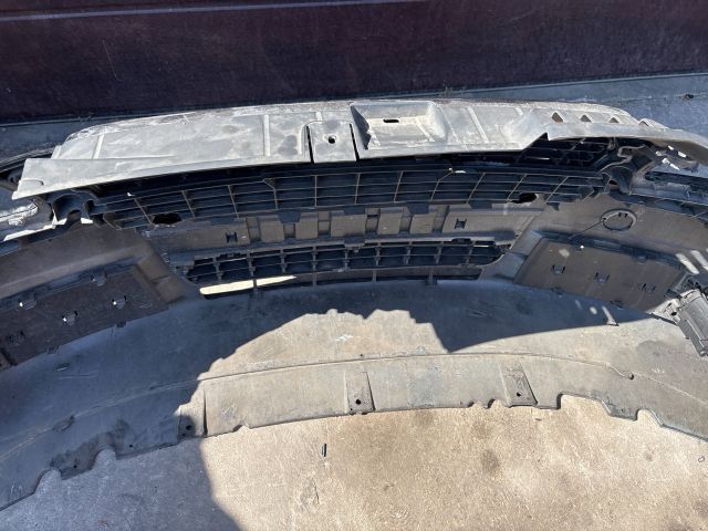 bontott AUDI A4 B7 Első Lökhárító (Részeivel)