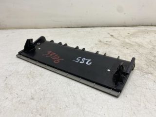 bontott AUDI A4 B7 Első Tároló Rekesz Fedél