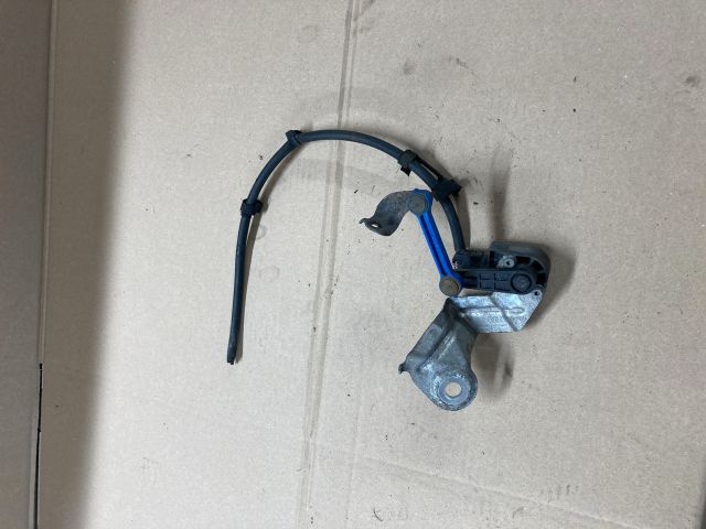 bontott AUDI A4 B7 Első Xenon Szintszabályzó Jeladó