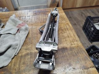 bontott AUDI A4 B7 Emelő