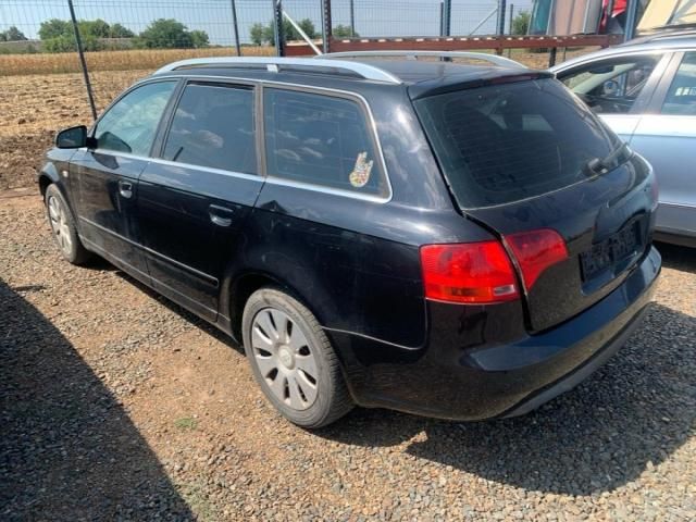 bontott AUDI A4 B7 Felső Hűtőburkolat