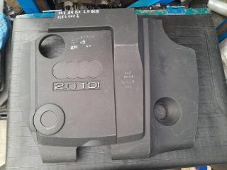 bontott AUDI A4 B7 Felső Hűtőburkolat