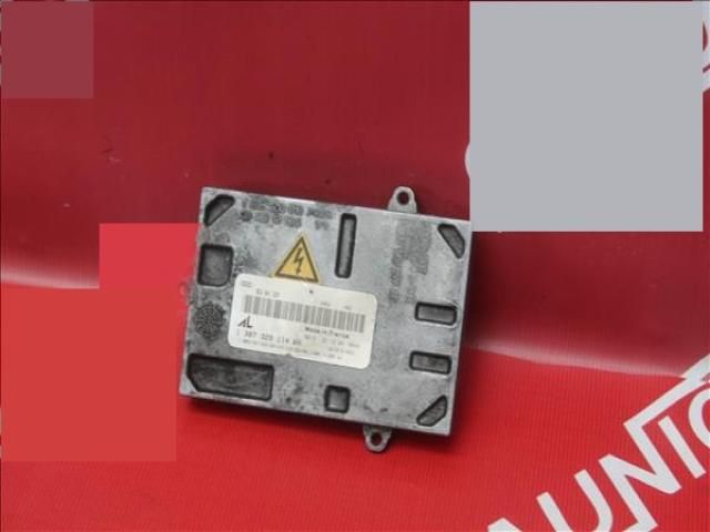 bontott AUDI A4 B7 Fényszóró Elektronika