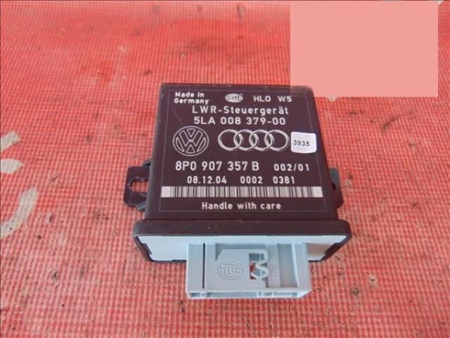 bontott AUDI A4 B7 Fényszóró Elektronika