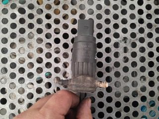 bontott AUDI A4 B7 Fényszórómosó Szivattyú