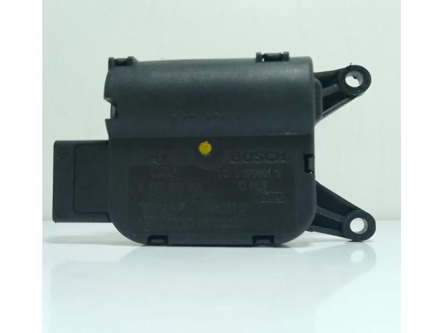 bontott AUDI A4 B7 Fűtés Állító Motor