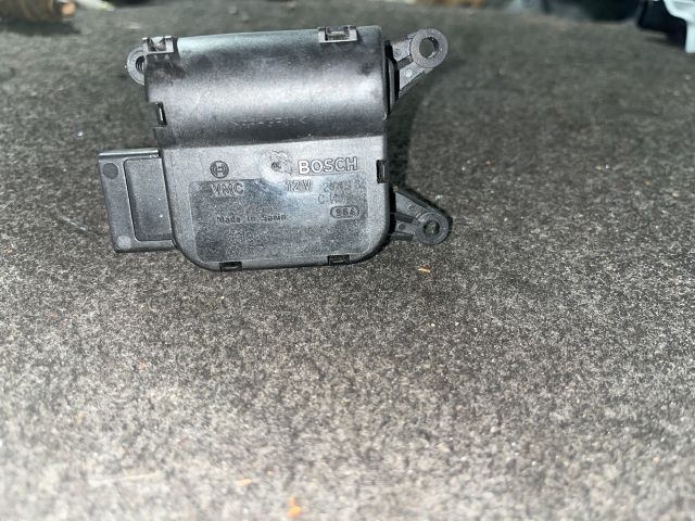 bontott AUDI A4 B7 Fűtés Állító Motor