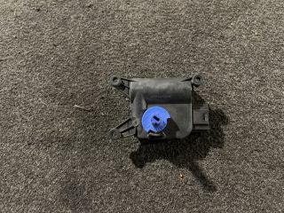 bontott AUDI A4 B7 Fűtés Állító Motor