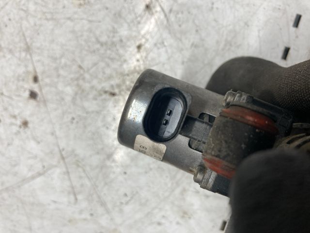 bontott AUDI A4 B7 Fűtéscsap