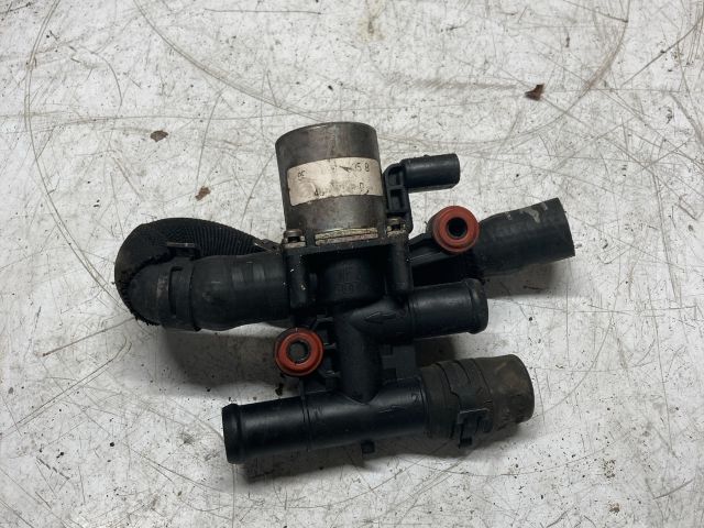 bontott AUDI A4 B7 Fűtéscsap