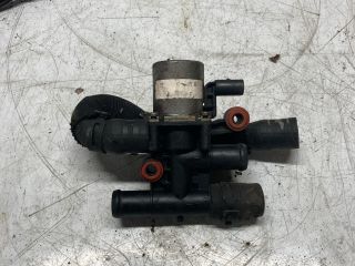 bontott AUDI A4 B7 Fűtéscsap