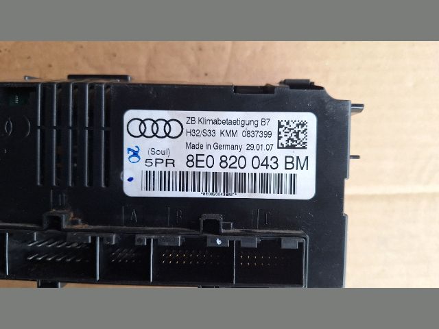 bontott AUDI A4 B7 Fűtéskapcsoló (digit klímás)