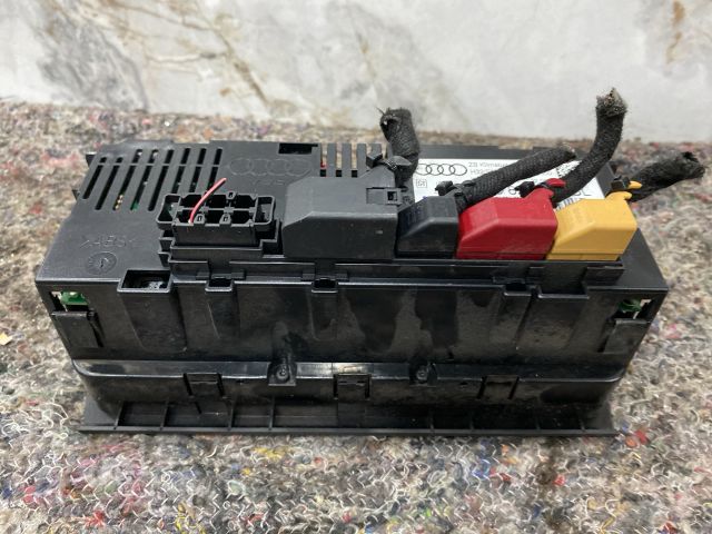 bontott AUDI A4 B7 Fűtéskapcsoló (digit klímás)