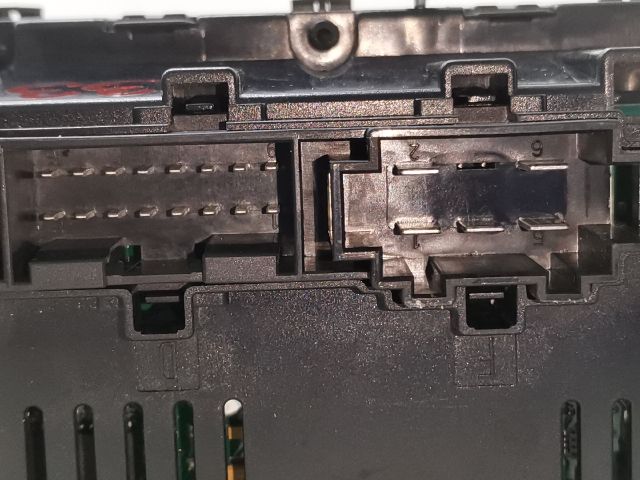 bontott AUDI A4 B7 Fűtéskapcsoló (digit klímás)