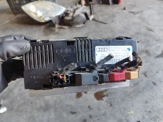 bontott AUDI A4 B7 Fűtéskapcsoló (digit klímás)