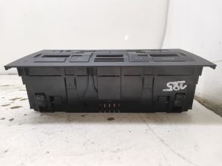 bontott AUDI A4 B7 Fűtéskapcsoló (digit klímás)