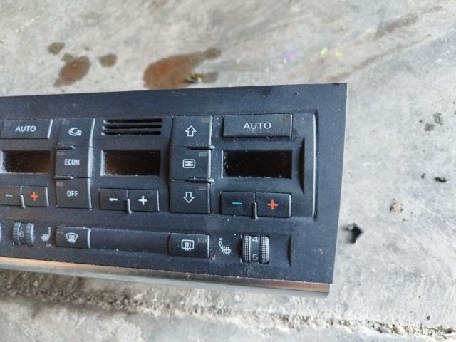 bontott AUDI A4 B7 Fűtéskapcsoló (digit klímás)