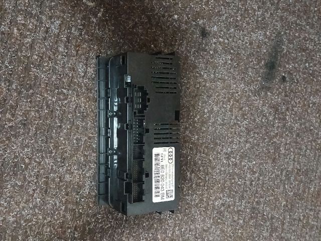 bontott AUDI A4 B7 Fűtéskapcsoló (digit klímás)