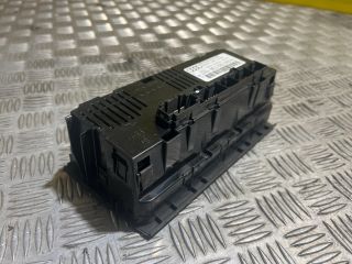 bontott AUDI A4 B7 Fűtéskapcsoló (digit klímás)