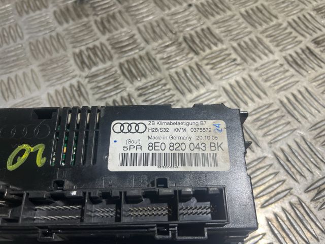 bontott AUDI A4 B7 Fűtéskapcsoló (digit klímás)